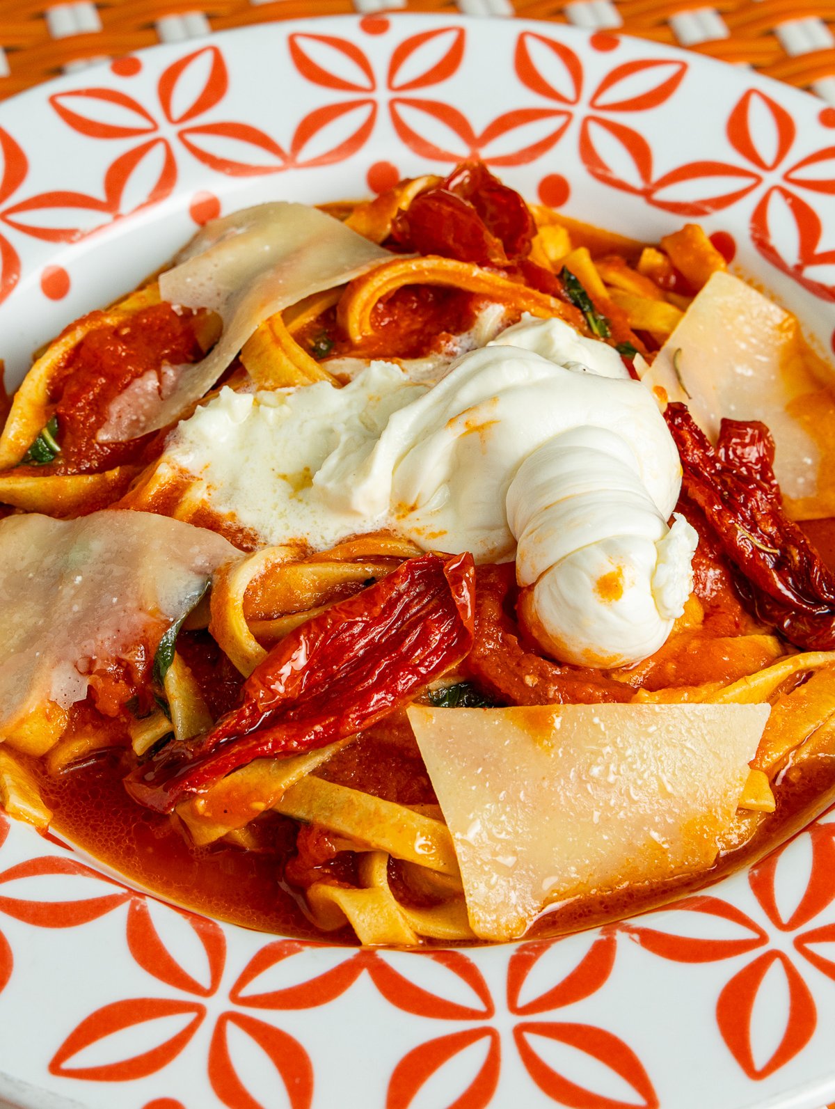 Burrata con prosciutto